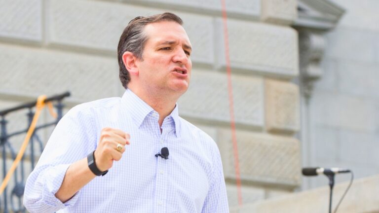 “This is disgusting.” Ted Cruz blasts snowball attack on NYPD — and NYC’s mayor is dragged into it