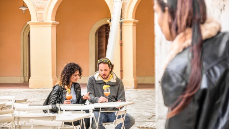 Woman Says She Exposed Her Sister’s Affair a Week Before the Wedding — Then Found Out the Best Man Was Involved and the Baby Might Not Be the Groom’s