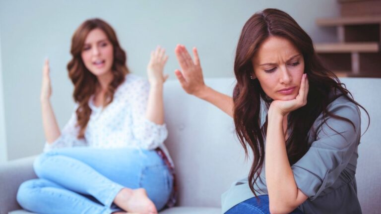 Woman says she gathered proof of her best friend’s fiancé’s affair — and somehow became the one blamed when everything fell apart anyway
