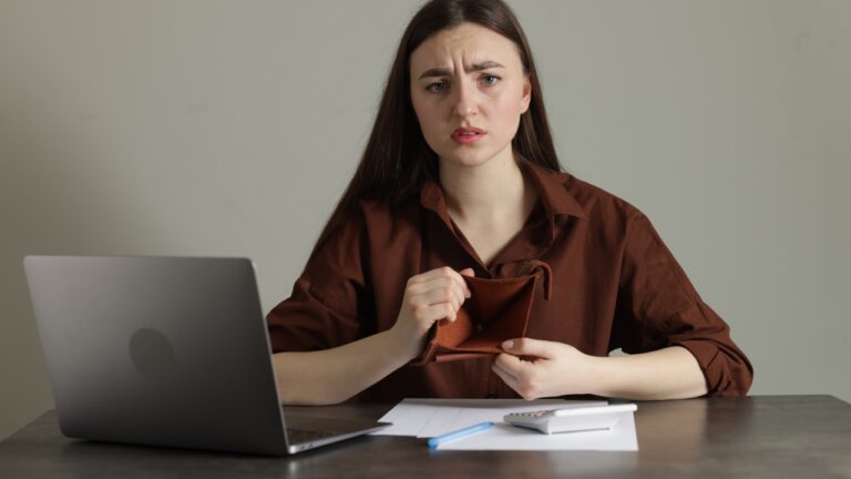 Woman Says Her Parents Drained Her Savings Account — Then Called Her Ungrateful for Treating It Like Theft