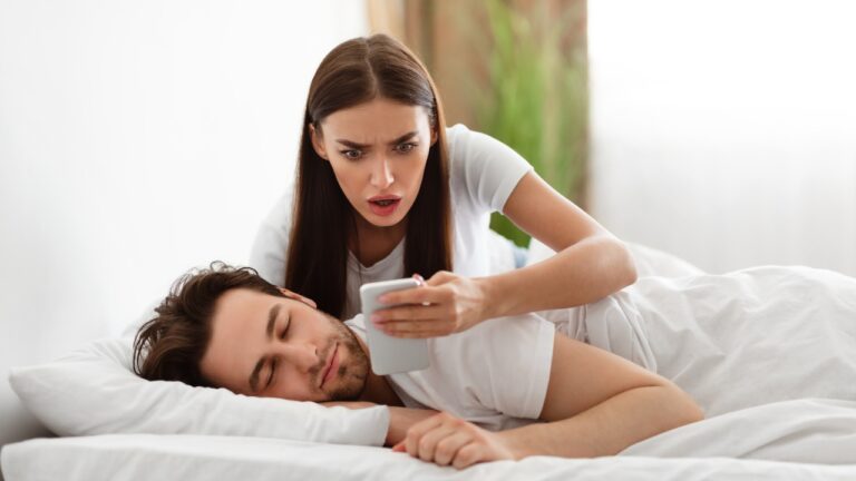 Woman says the “11 p.m. cake” invite was the moment she stopped pretending her boyfriend’s coworker situation felt harmless