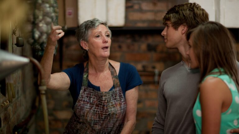 Woman says her mother-in-law built debt on her husband’s name for years — and then had the nerve to tell the newlyweds to file bankruptcy so her fraud would disappear