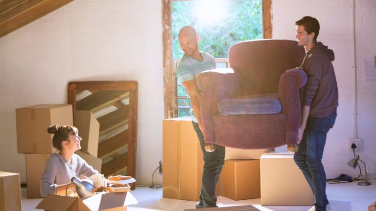 Man Says He Agreed To Help a Friend Move — Then Showed Up To Find Out It Wasn’t Even Packed Yet
