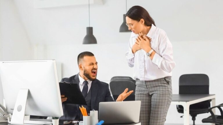 Worker Says Coworker Made Repeated Threats — Then Commenters Said to Call Police Before HR