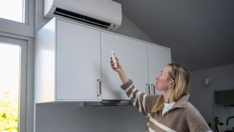 Neighbor Came Into the House and Shut Off the AC, Homeowner Says — Then Reddit Told Them to Change the Locks