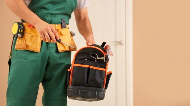 Tenant Says Maintenance Worker Entered With Permission — Then a Laptop Went Missing