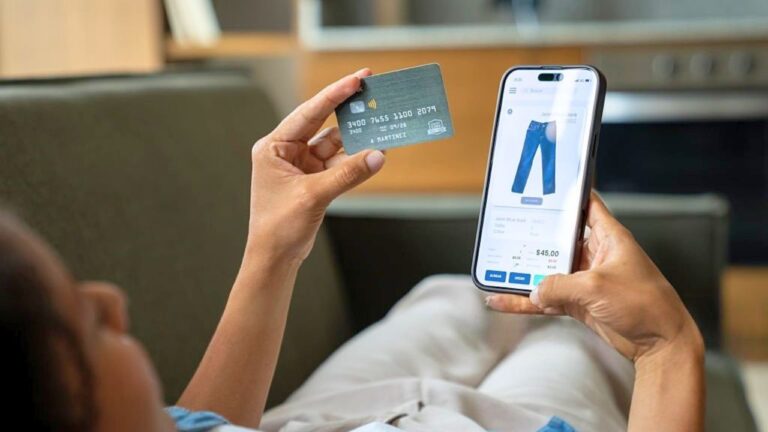 Marketplace Buyer Used a Stolen Credit Card for a $4,000 Item — Then Blocked the Seller After Delivery