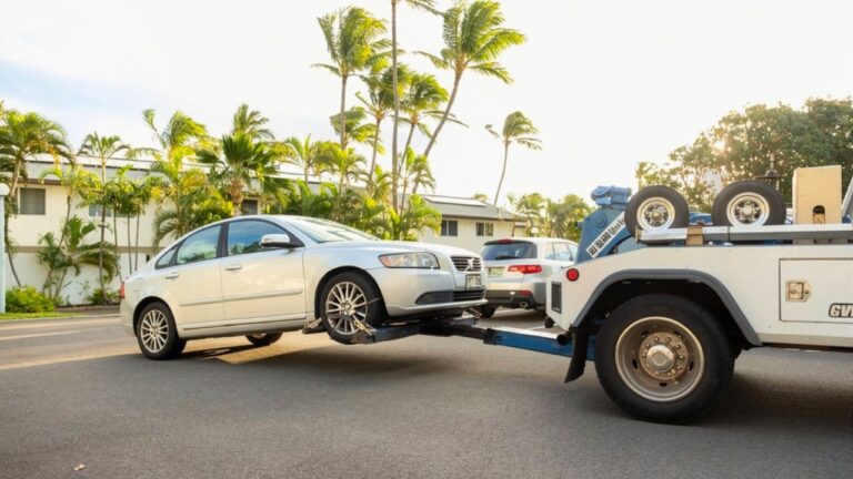 Downstairs Neighbor Took His License Plate and Got His Car Towed — Then the Tow Yard Said the Car Had No Plate