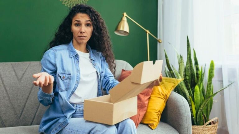 Caller Said They Won an Amazon Gift, User Says — Then an Empty Package Showed Up