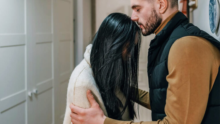Stepdaughter’s Boyfriend Pushes Too Far — And the Family Ends Up Homeless After One Bad Decision