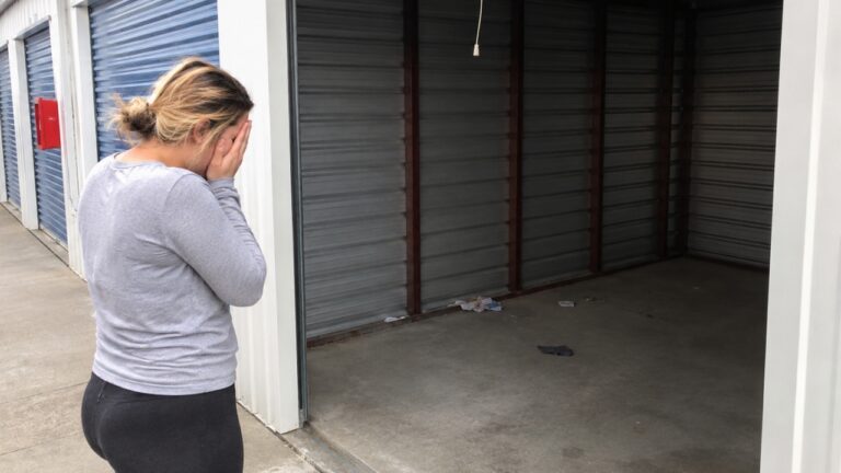 Woman’s Storage Unit Was Completely Emptied in 10 Days — Then She Realized Everything She Owned Was Gone